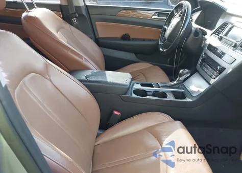 2015 Hyundai Sonata Limited z USA, uszkodzony, nr VIN 5NPE34AF7FH235353